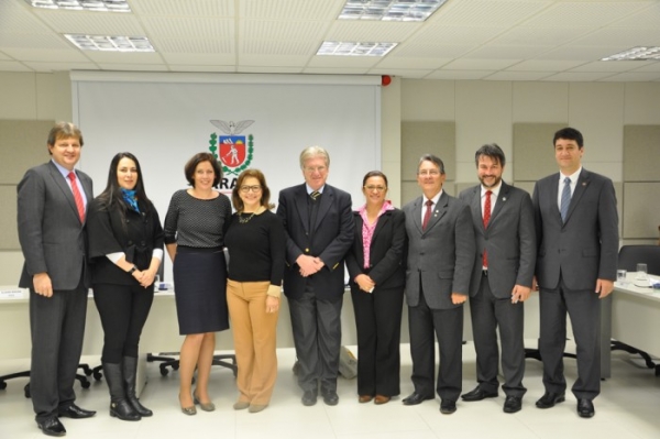 Reunião com representante do governo australiano debate parcerias em áreas de ensino, tecnologia e inovação