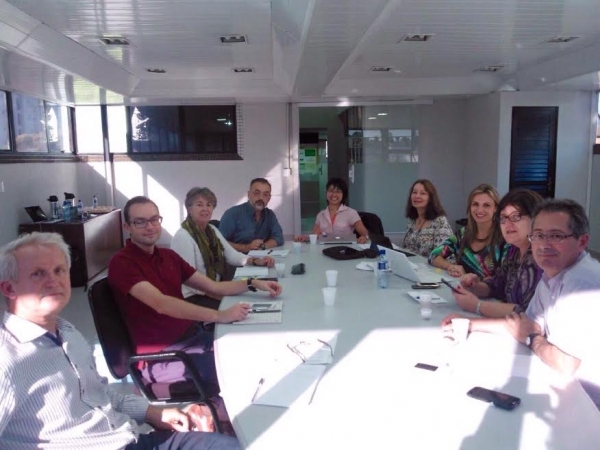 Reunião com os Assessores de Relações Internacionais, Coordenadora de Comunicação da UEL e representante da APIESP.