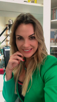 Coordenadora Estadual do Paraná Fala Idiomas, Prof. Dra. Eliane Segati Rios